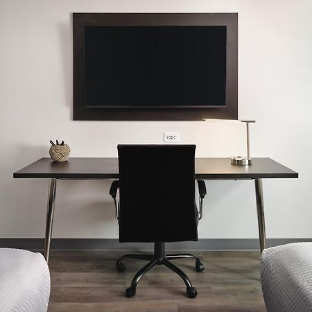Stayapt Suites Greenville-Haywood Mall 외부 사진