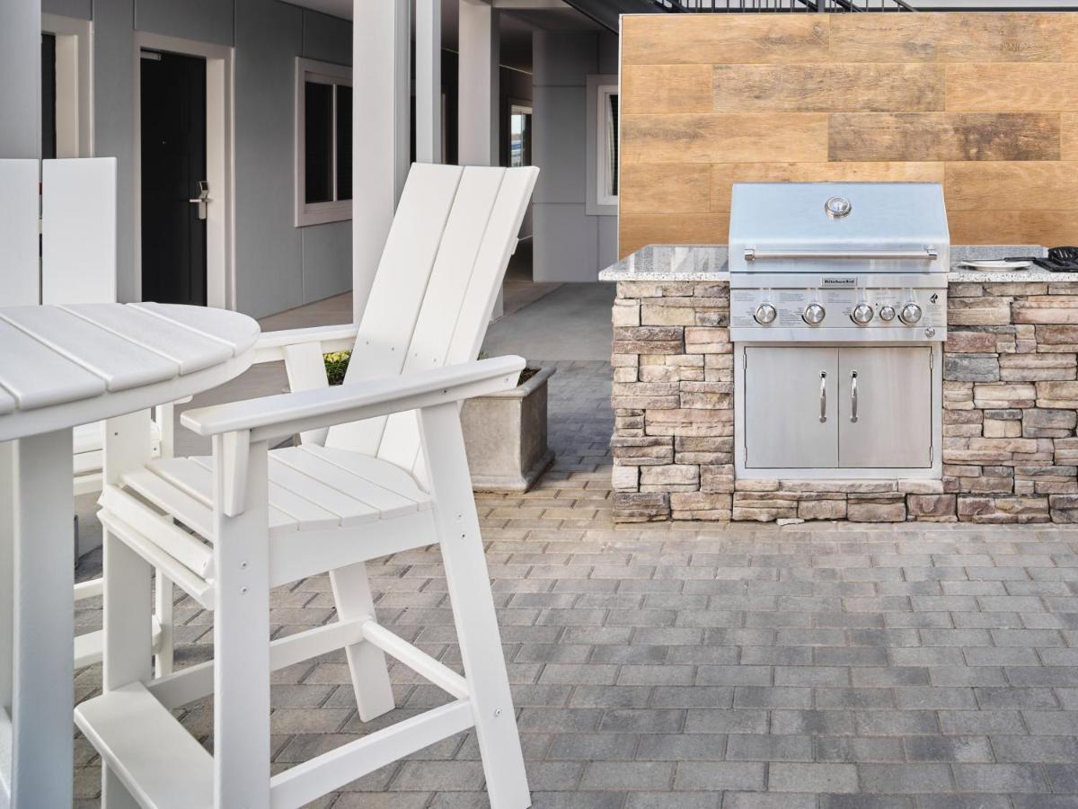 Stayapt Suites Greenville-Haywood Mall 외부 사진