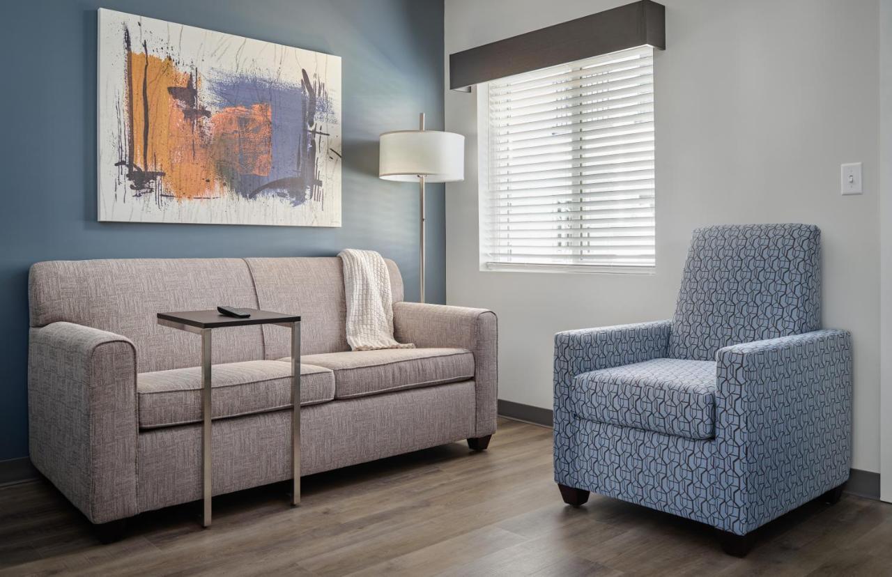 Stayapt Suites Greenville-Haywood Mall 외부 사진
