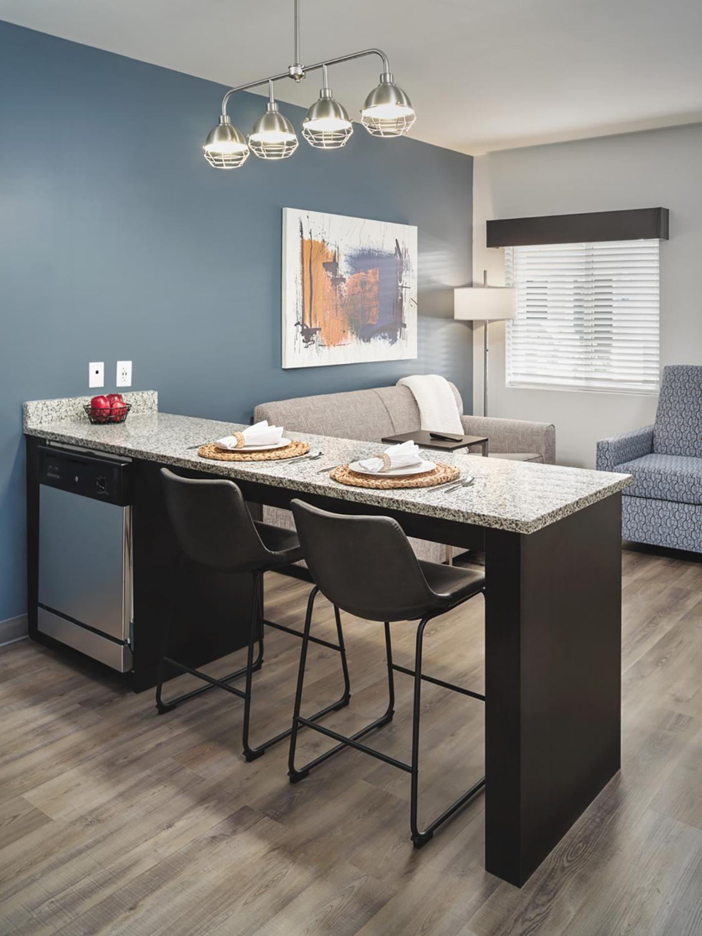 Stayapt Suites Greenville-Haywood Mall 외부 사진